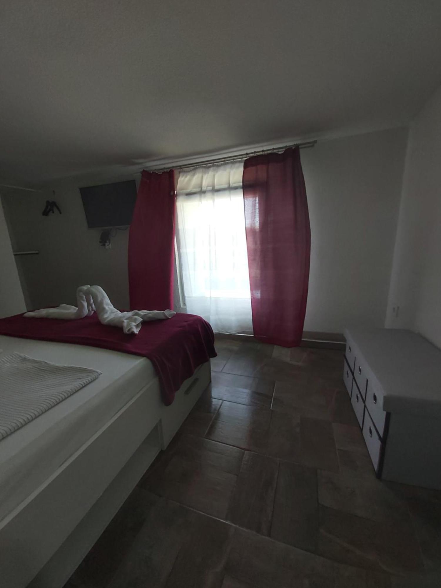 Panda Rooms Maribor Oda fotoğraf